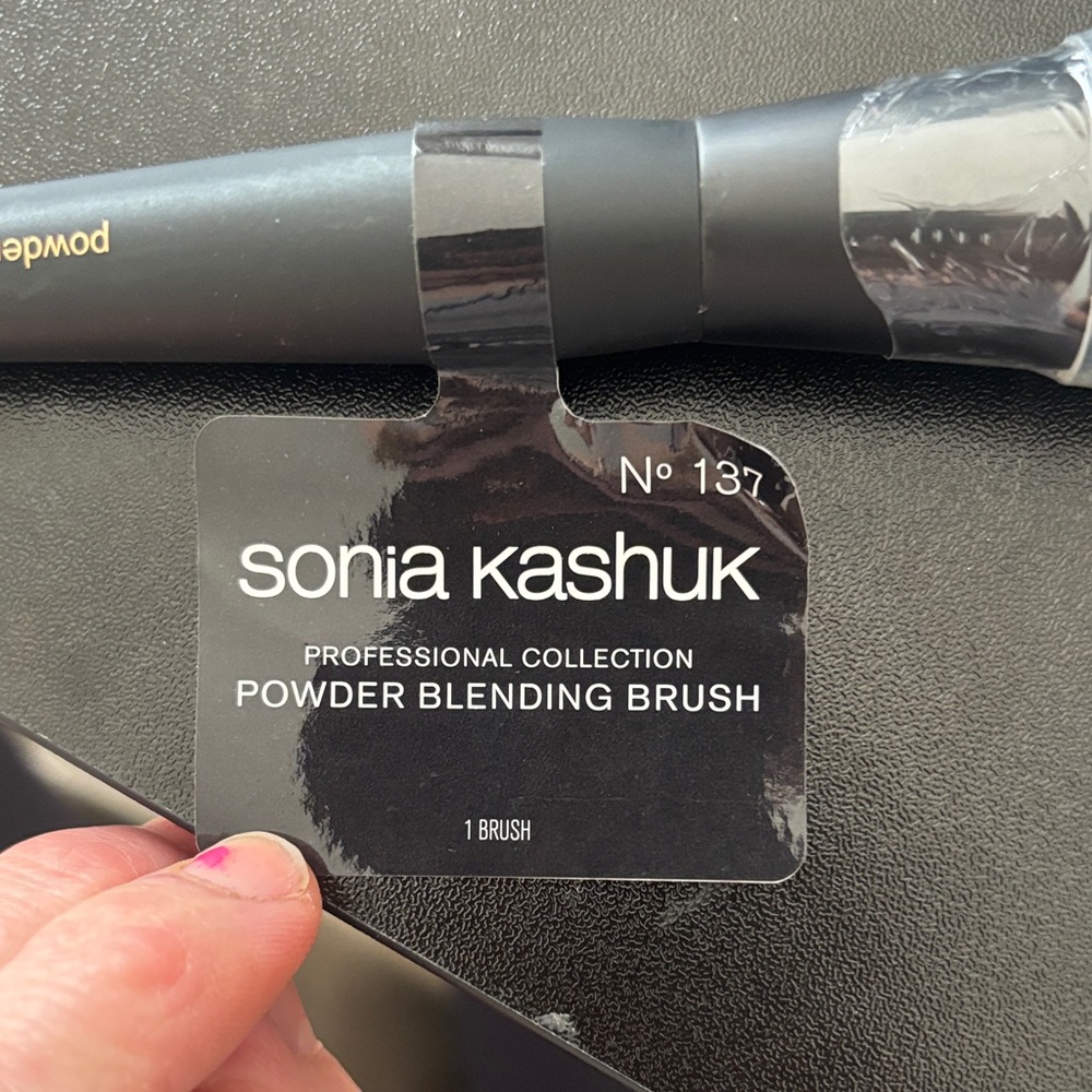Sonia Kashuk Professional Powder Brush - Black